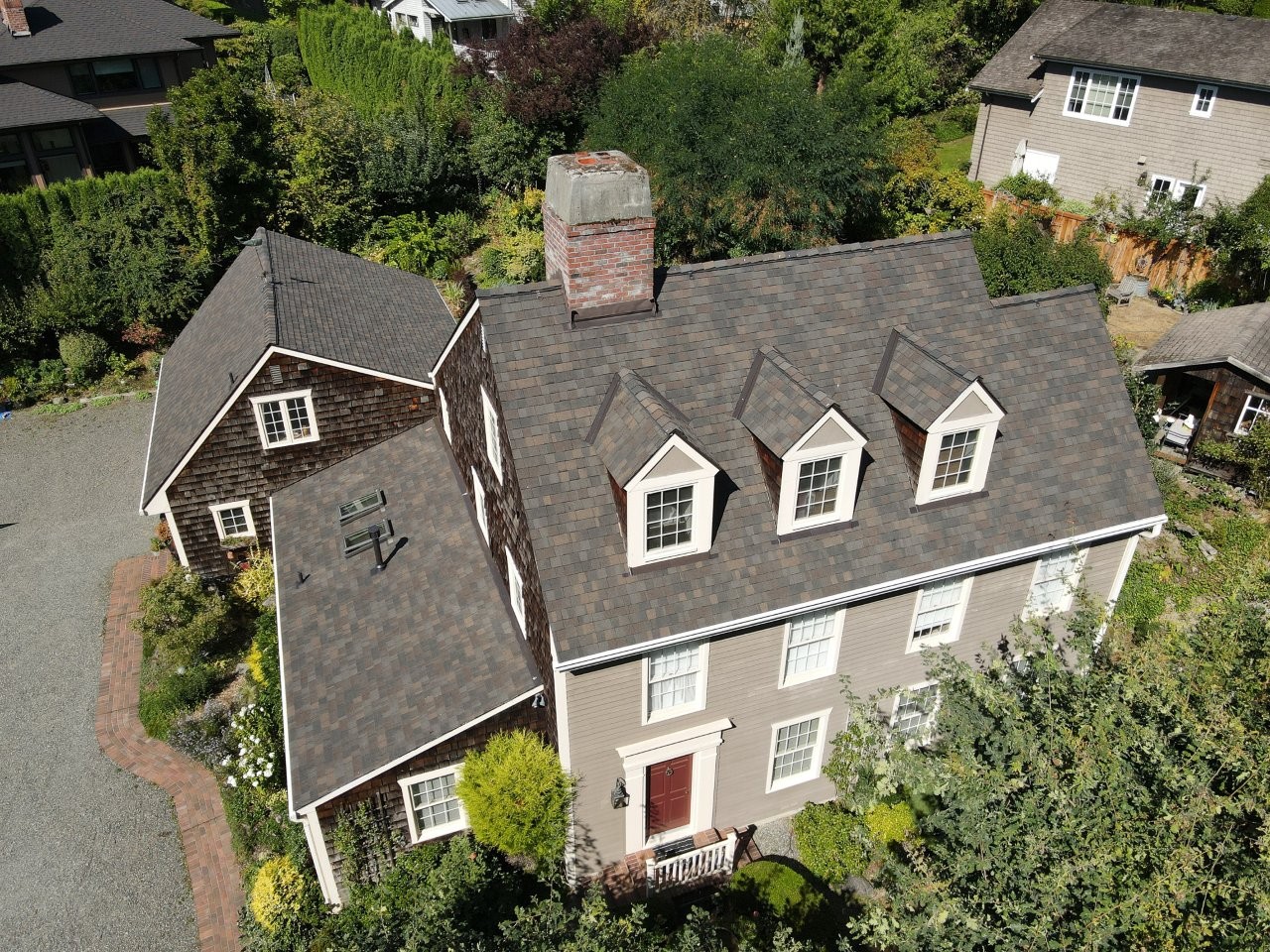 49201.01 CertainTeed Arcadia Shake Solaris Weathered Wood Asphalt Shingle Roof installation in Bellevue, Washington